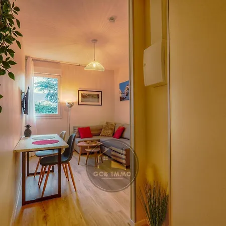 Le Berthelot T2 With Free Parking Lägenhet