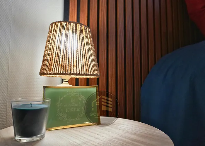 Le Berthelot T2 With Free Parking Lägenhet